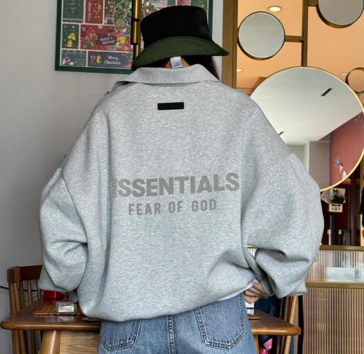 Fear Of God Essentials 24FW 背後字母 Polo 衛衣