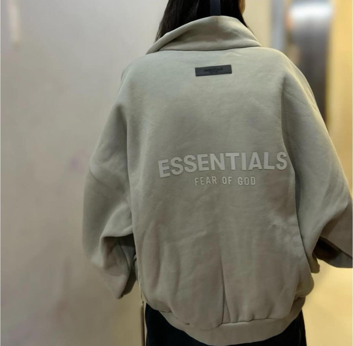 Fear Of God Essentials 24FW 背後字母 Polo 衛衣