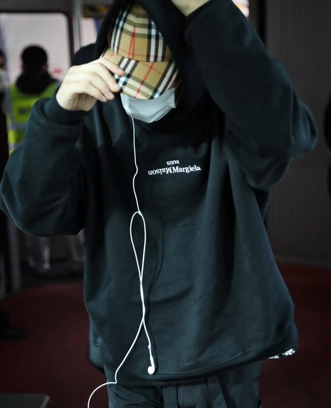 Maison Margiela MM6 顛倒字母小 Logo 帽TEE