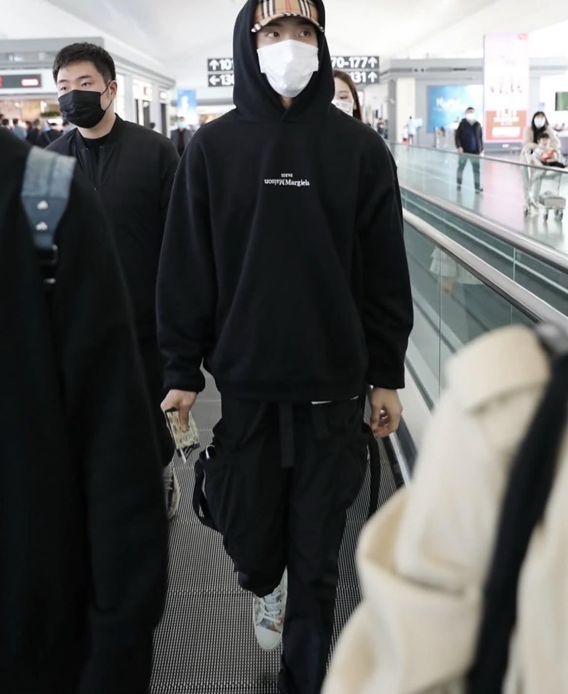 Maison Margiela MM6 顛倒字母小 Logo 帽TEE