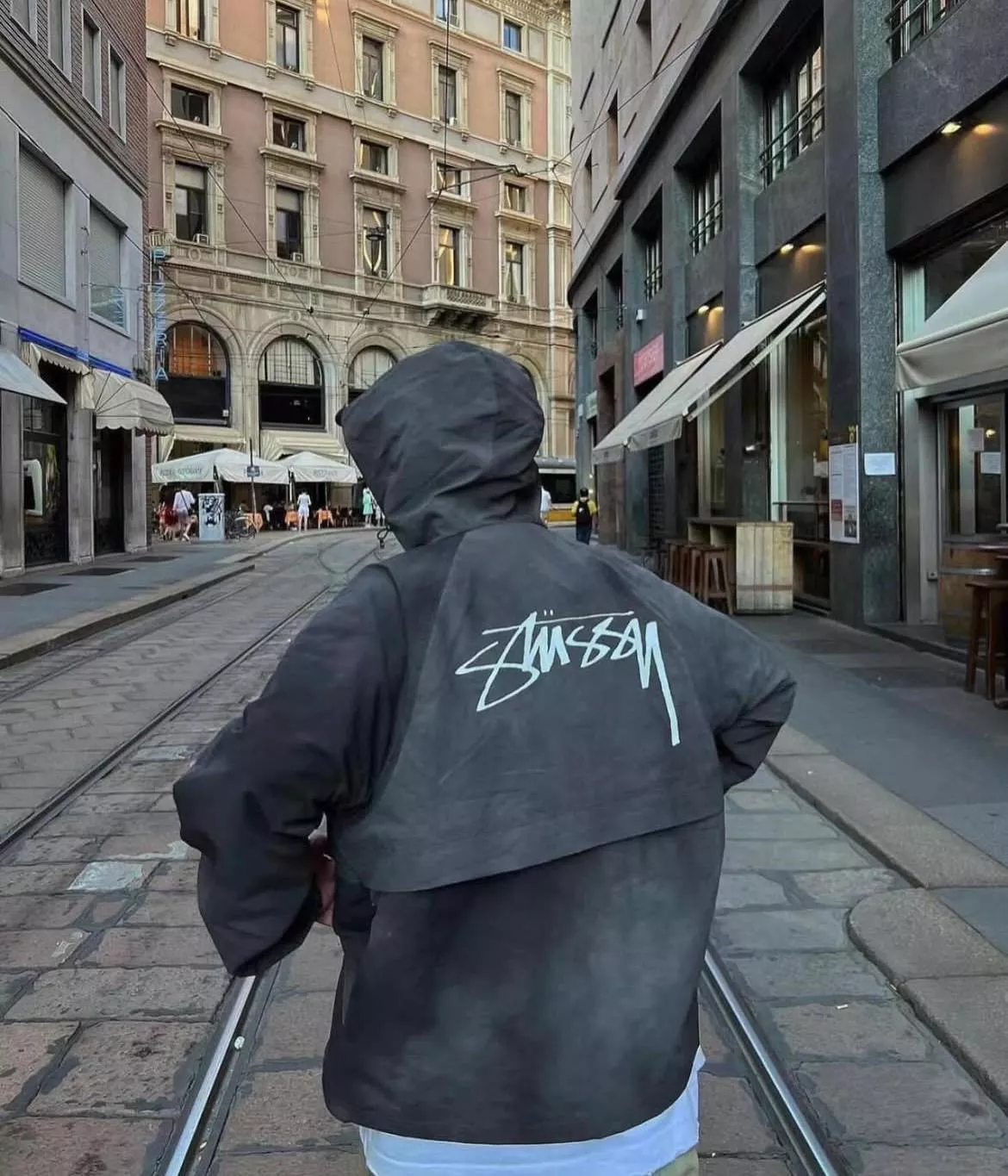 Stussy Beach Shell Wave Dye SS24 渲染風衣外套