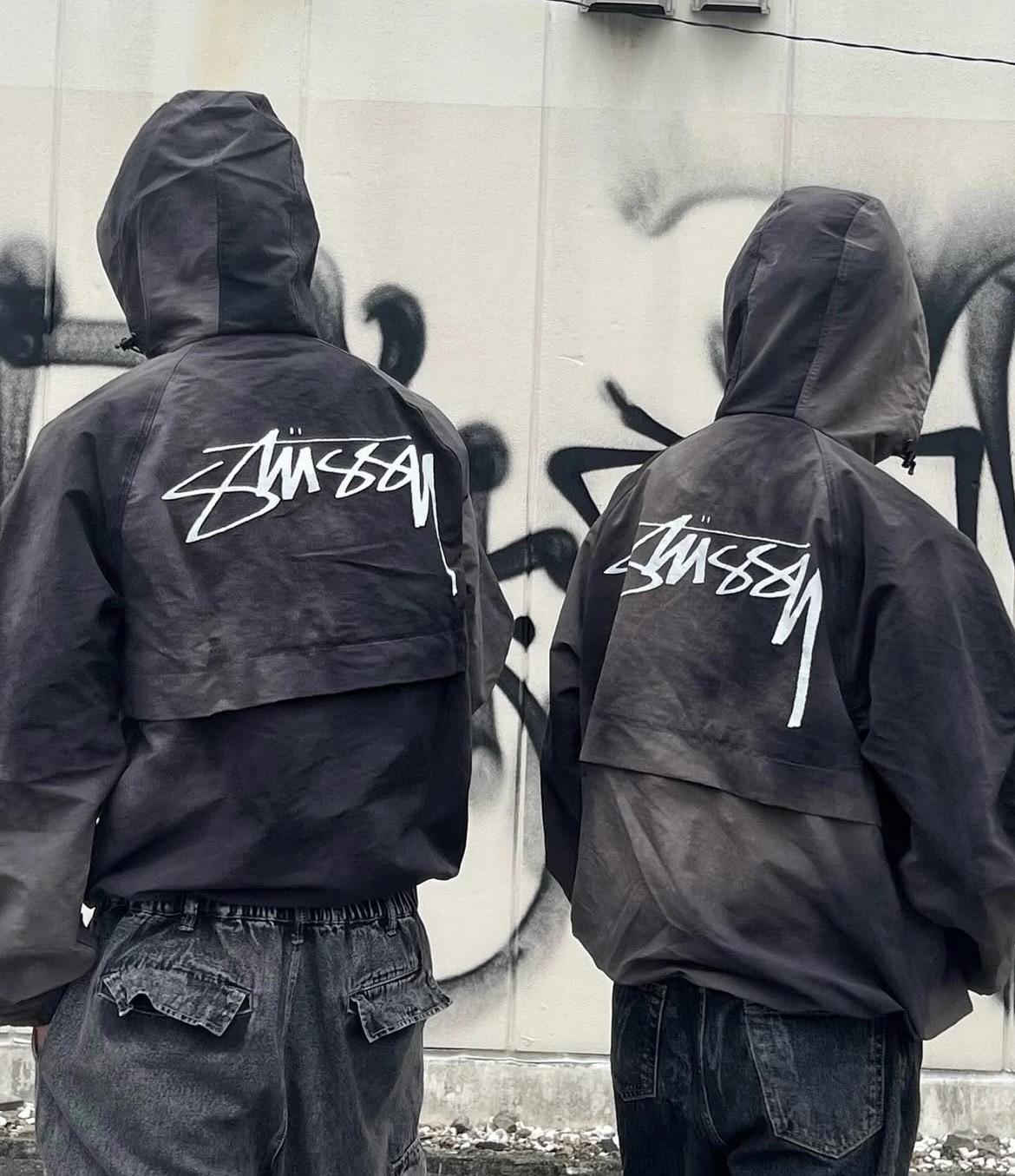 Stussy Beach Shell Wave Dye SS24 渲染風衣外套