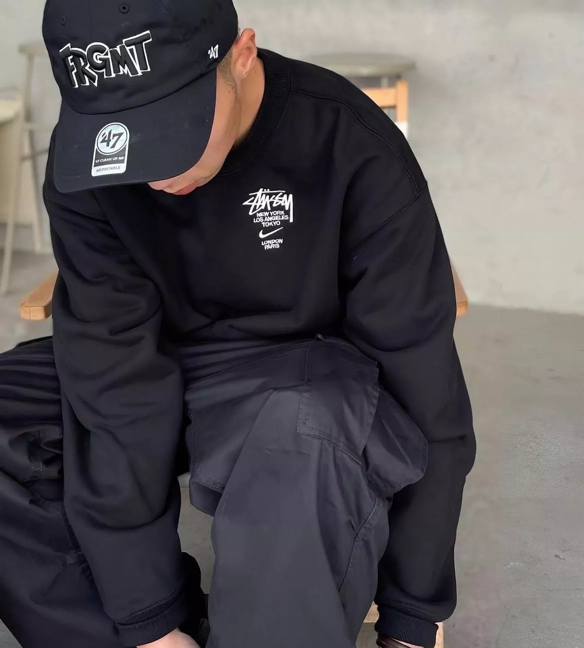 Stussy x Nike Crew Fleece 刺繡 Logo 聯名大學TEE