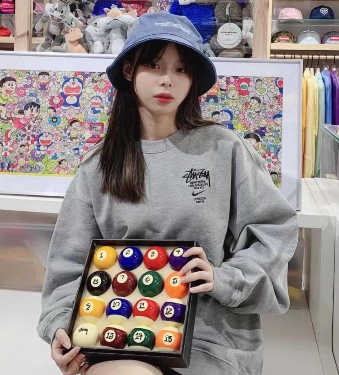 Stussy x Nike Crew Fleece 刺繡 Logo 聯名大學TEE
