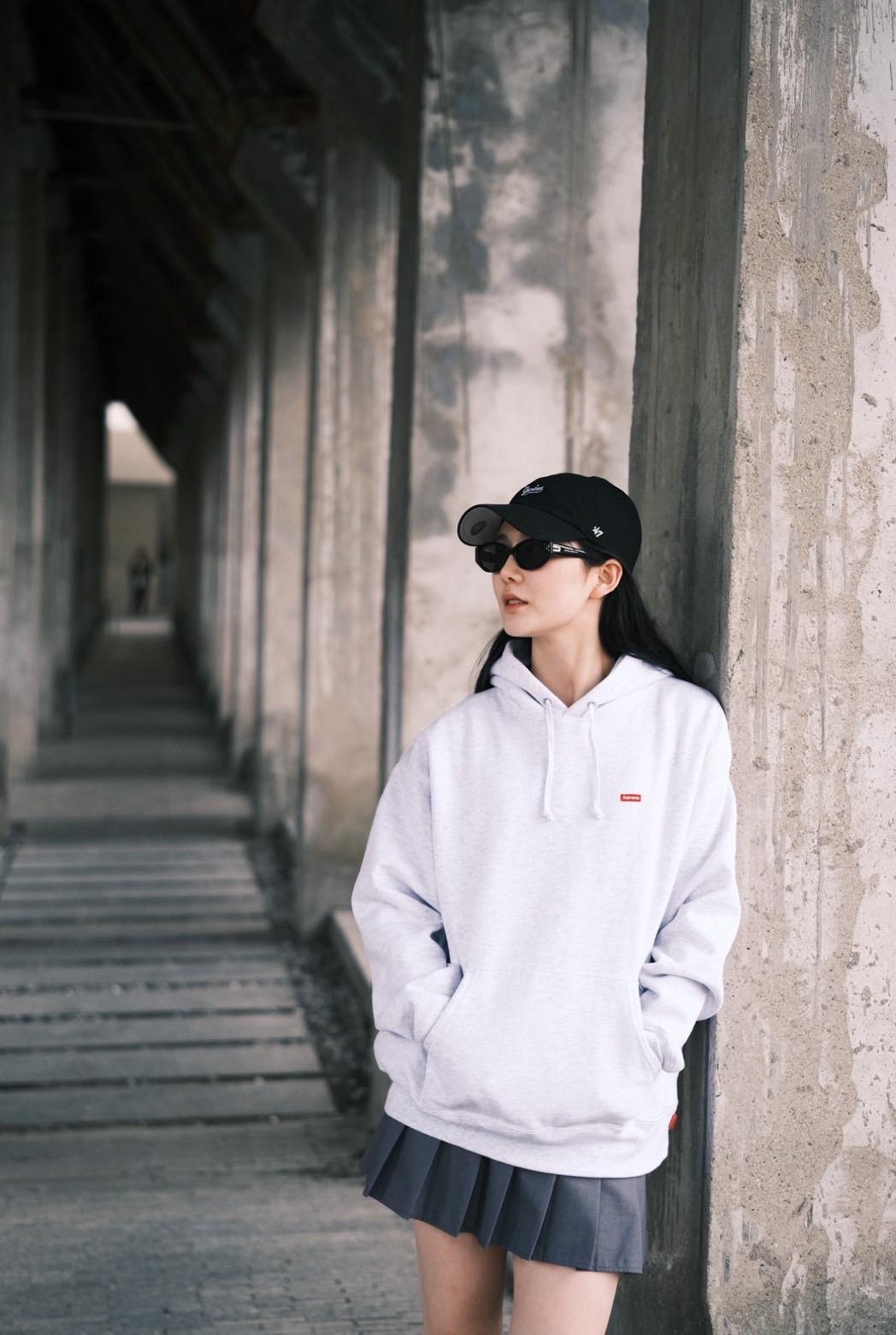 Supreme SS24 Small Box Logo 小刺繡帽TEE