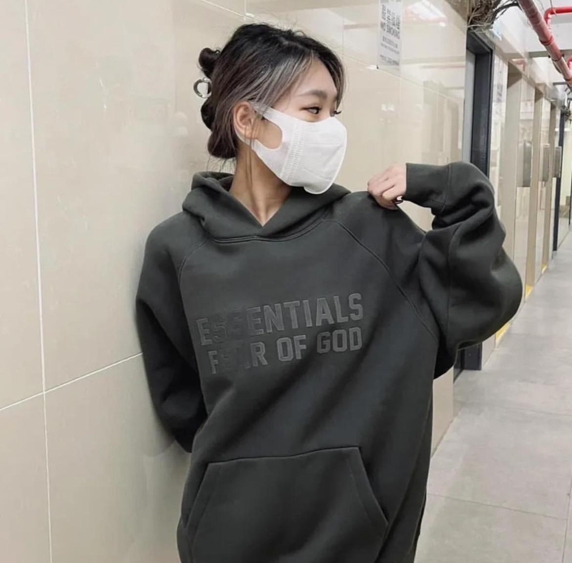Fear Of God 23SS Hoodie 膠面字體帽TEE