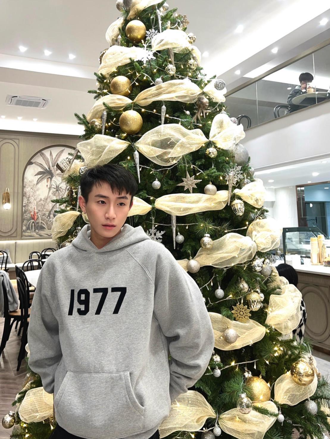Fear Of God x 1997 22SS Hoodie 帽TEE