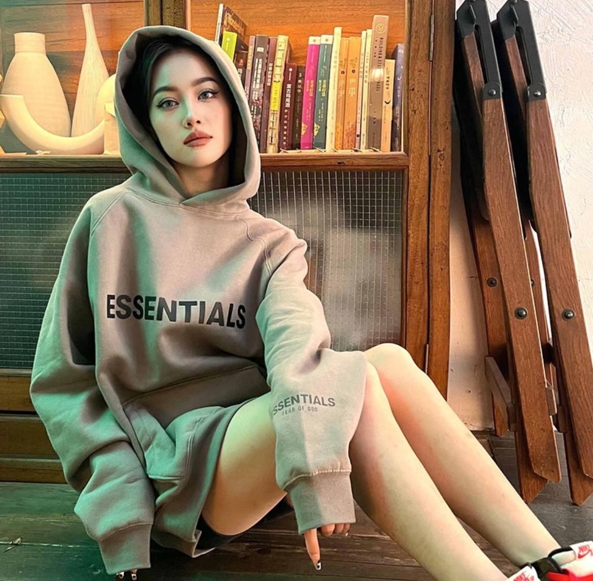 Fear Of God Essentials 21FW 前字帽TEE