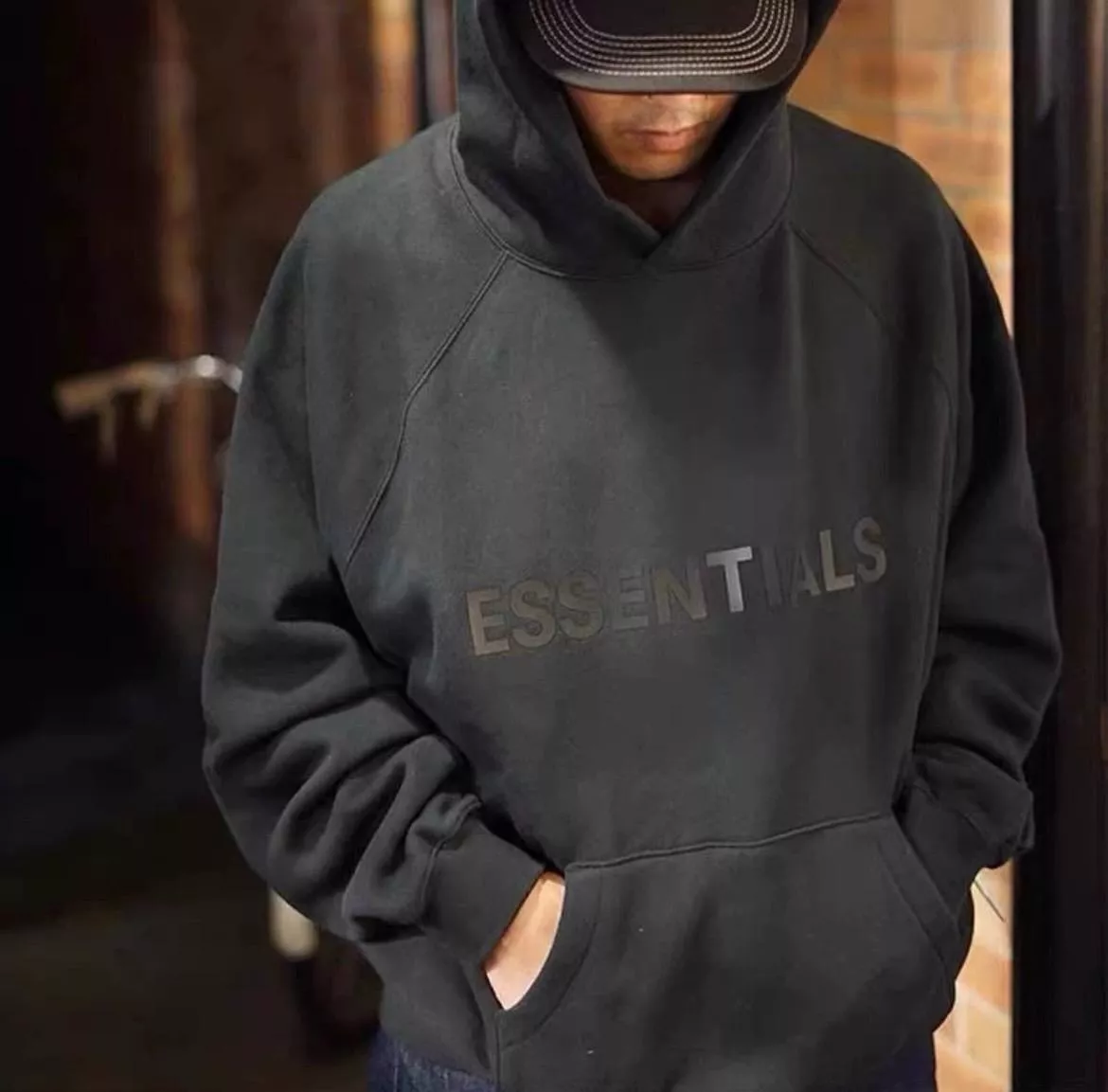 現貨 Fear Of God Essentials 21FW 前字帽TEE 黑色