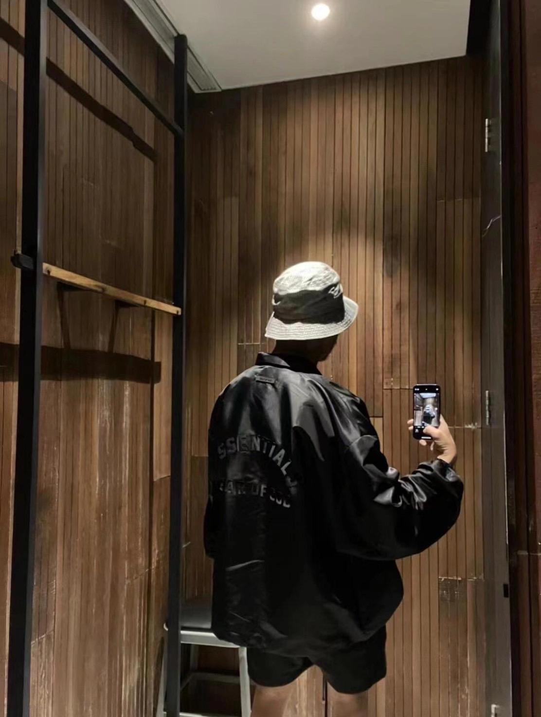 Fear Of God Essentials 23FW Black Coach Jacket 教練夾克外套