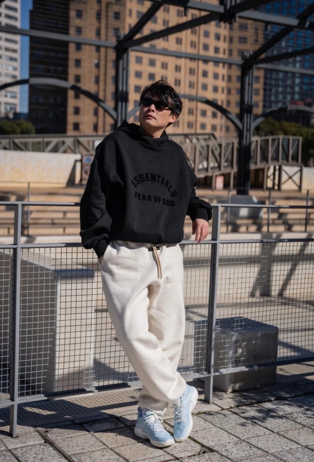 Fear Of God Essentials 23ss Hoodie Jet Black 圓弧字體帽TEE