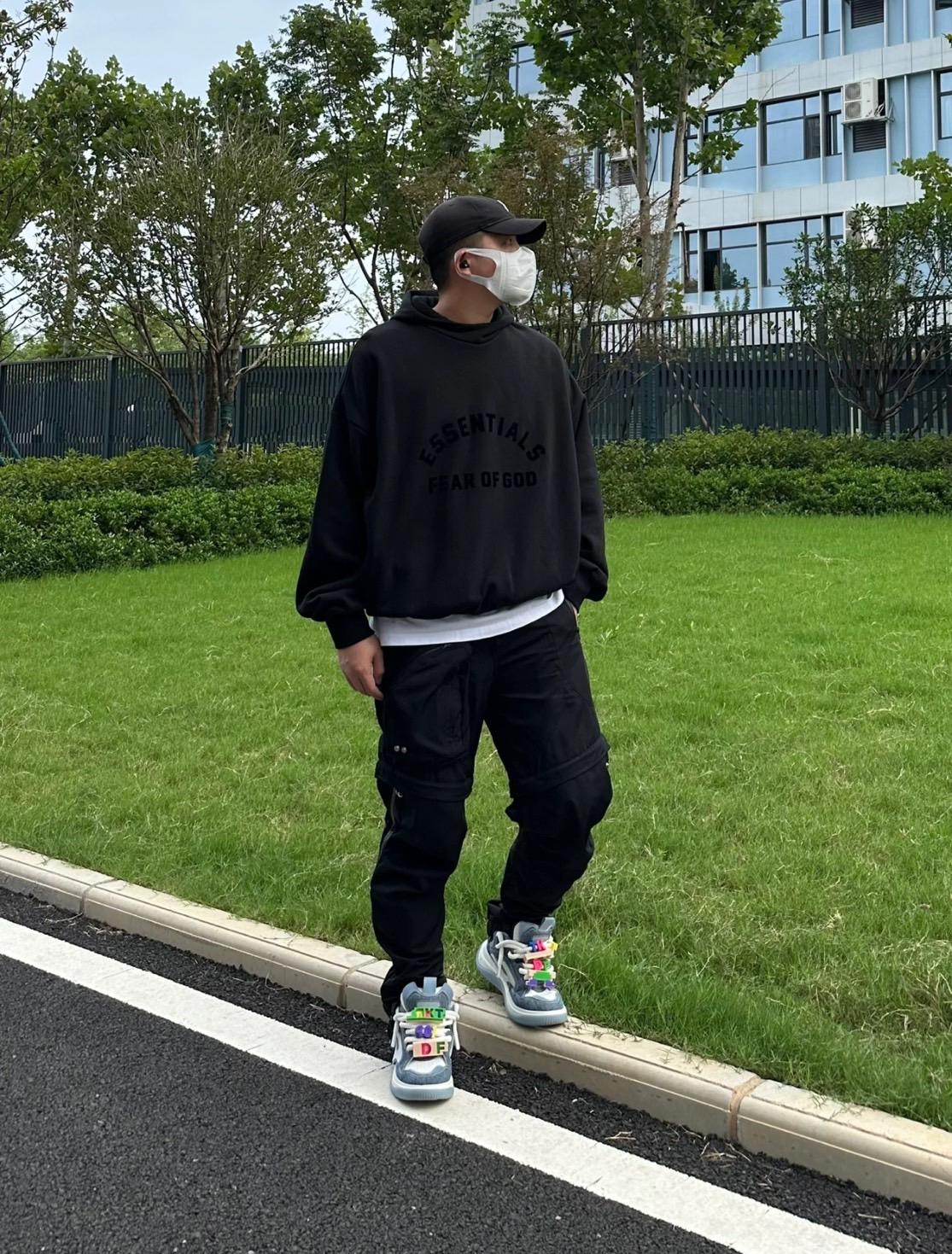 Fear Of God Essentials 23ss Hoodie Jet Black 圓弧字體帽TEE