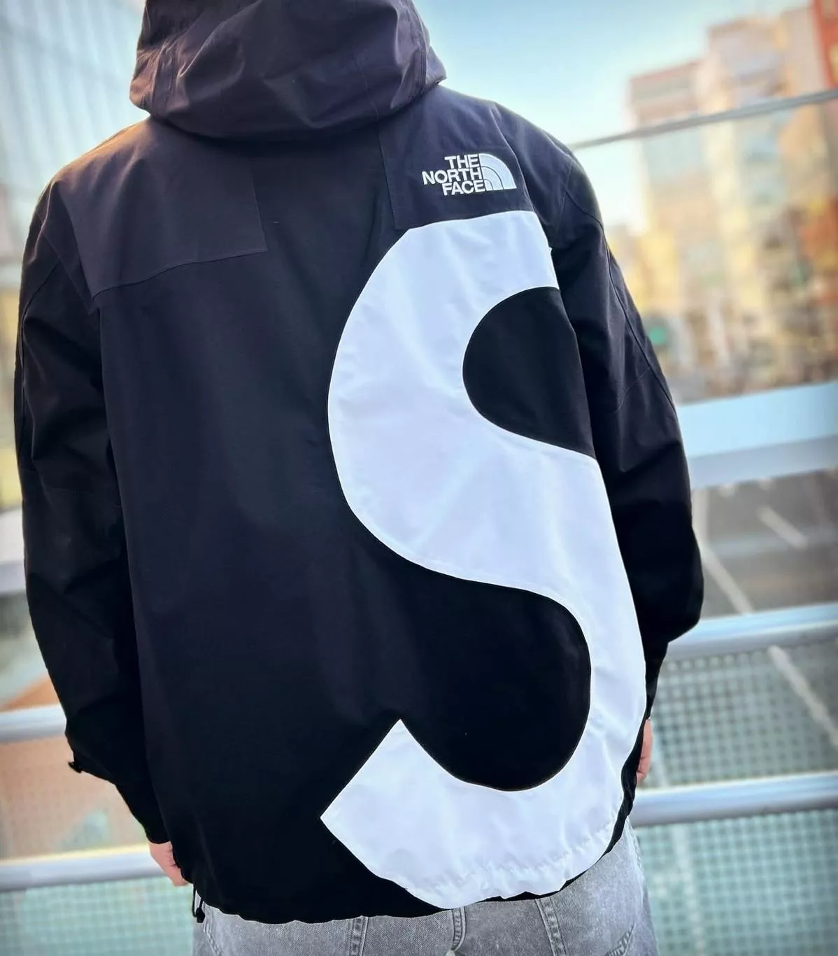 Supreme x The North Face SS21聯名外套
