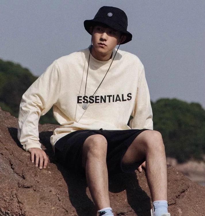 Fear Of God Essentials SS20 前字Logo 薄款長TEE