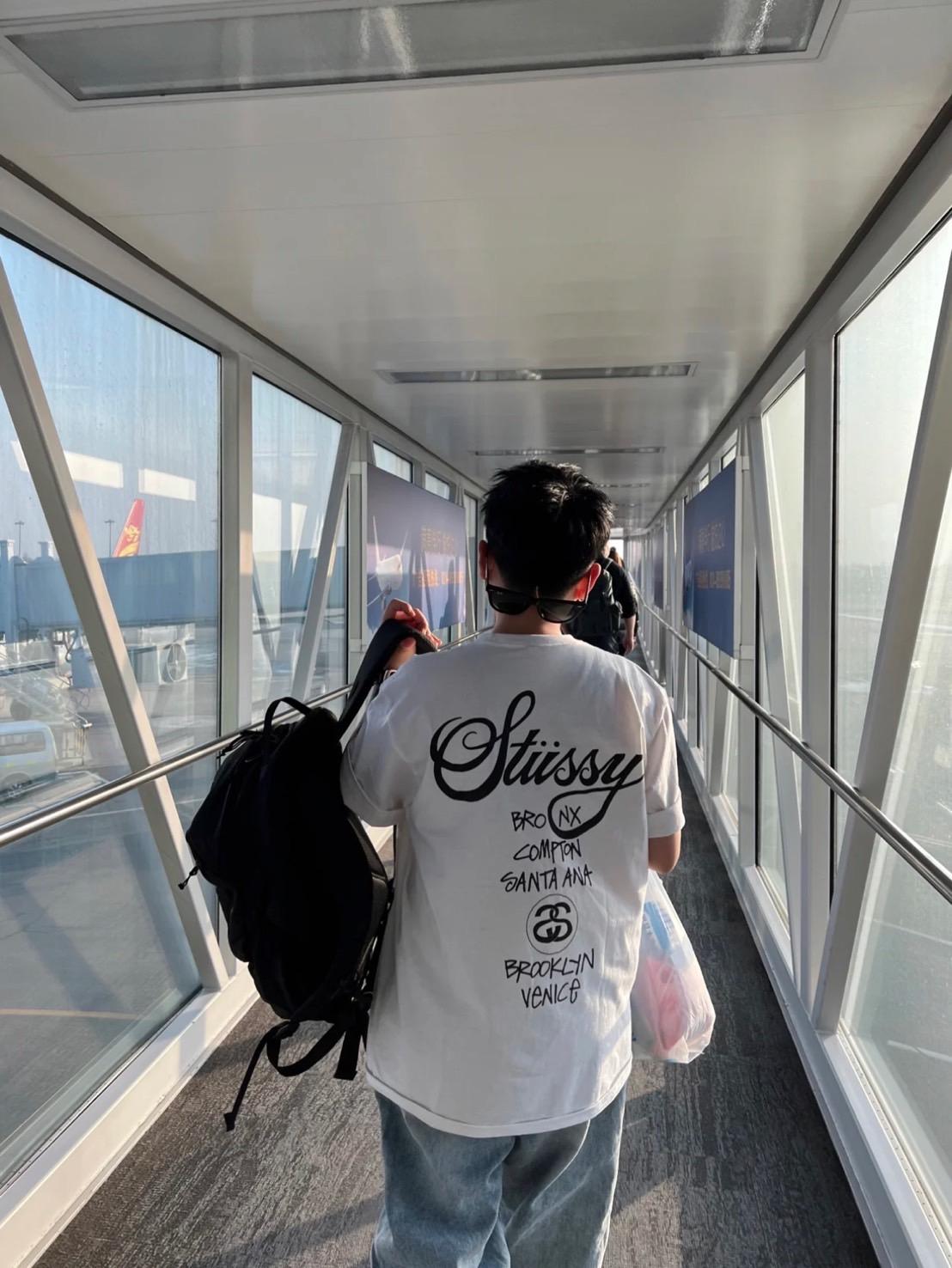 Stussy World Tour 世界巡迴 短TEE