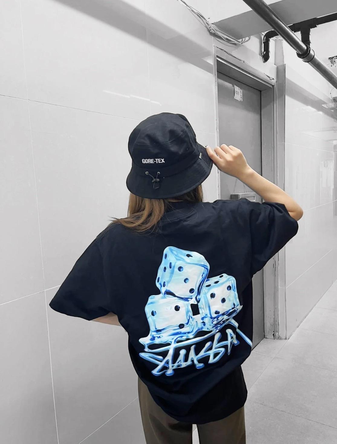 Stussy SS23 Kittens 冰塊骰子短TEE