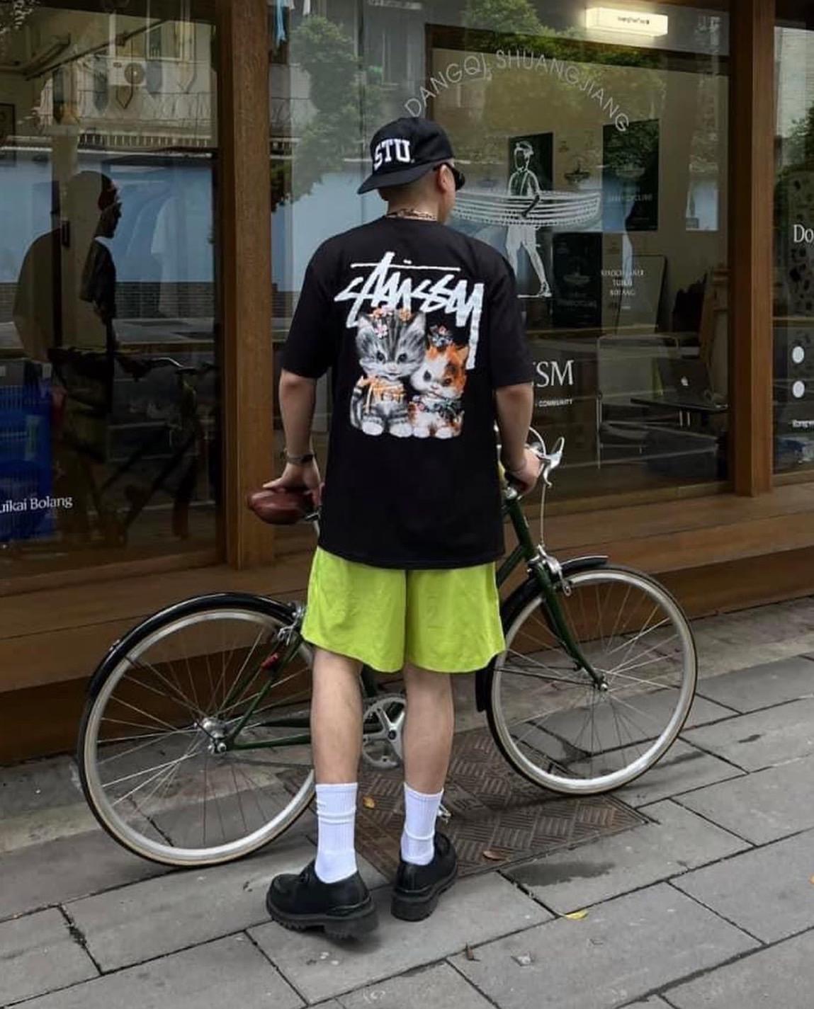 Stussy SU ’23 Collection KITTEN 短TEE