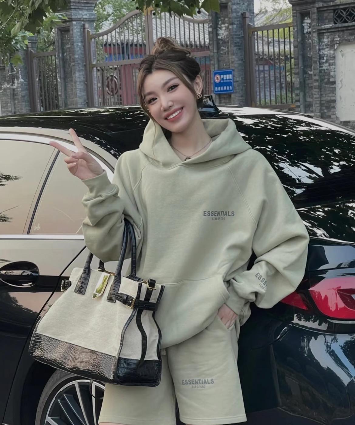 Fear Of God Essentials 3M 反光棉短褲
