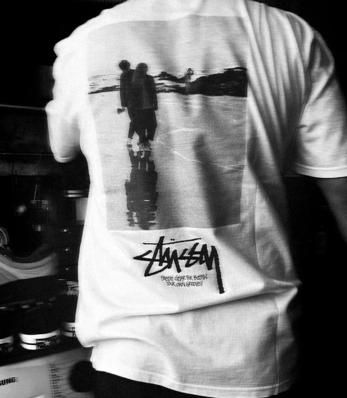Stussy FW22 Low Tide 低潮海灘人物Logo短TEE