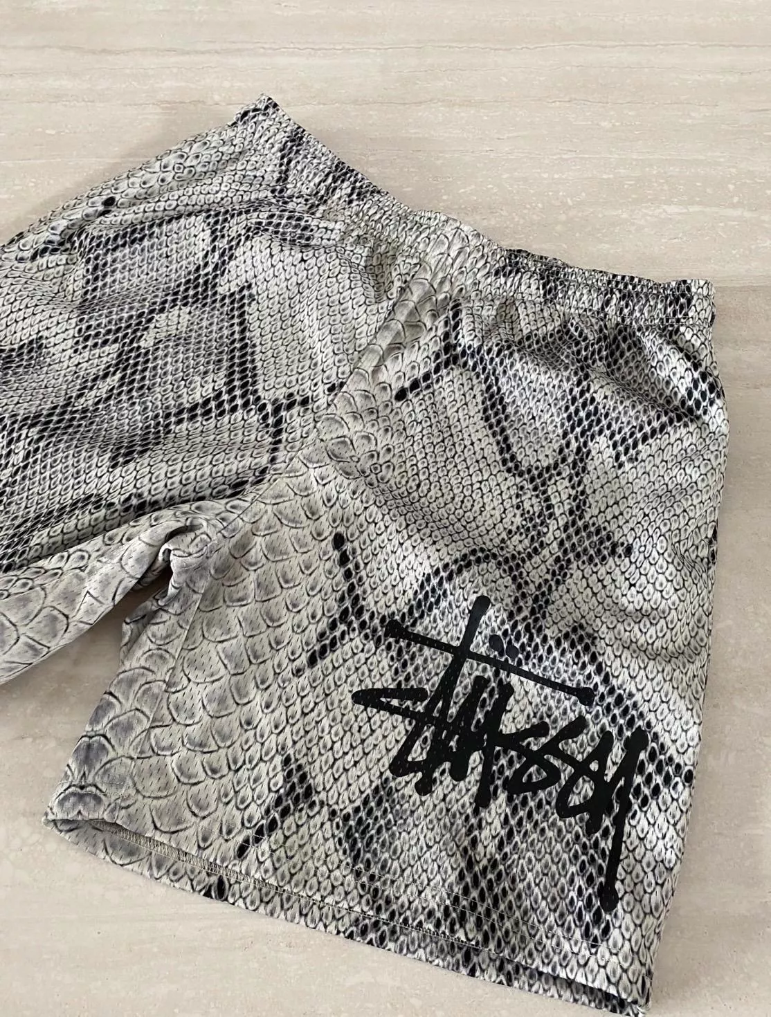 Stussy Mesh Short Basic Snake Logo 蛇紋短褲