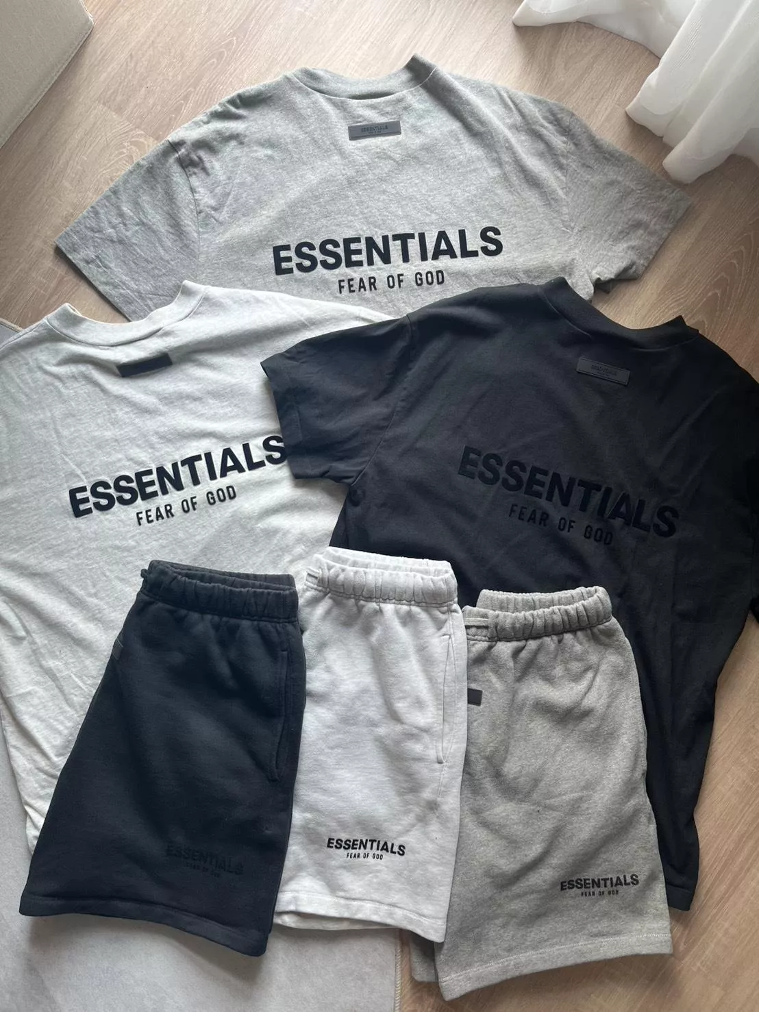 Fear of God Essentials 22ss前後植絨字體 短袖、短褲套裝