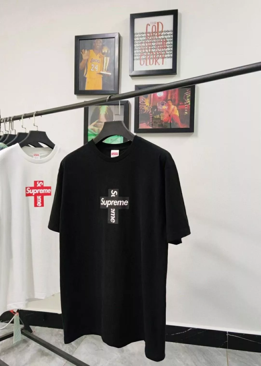 Supreme Week 17 Cross Box Logo Tee 十字Logo 短TEE