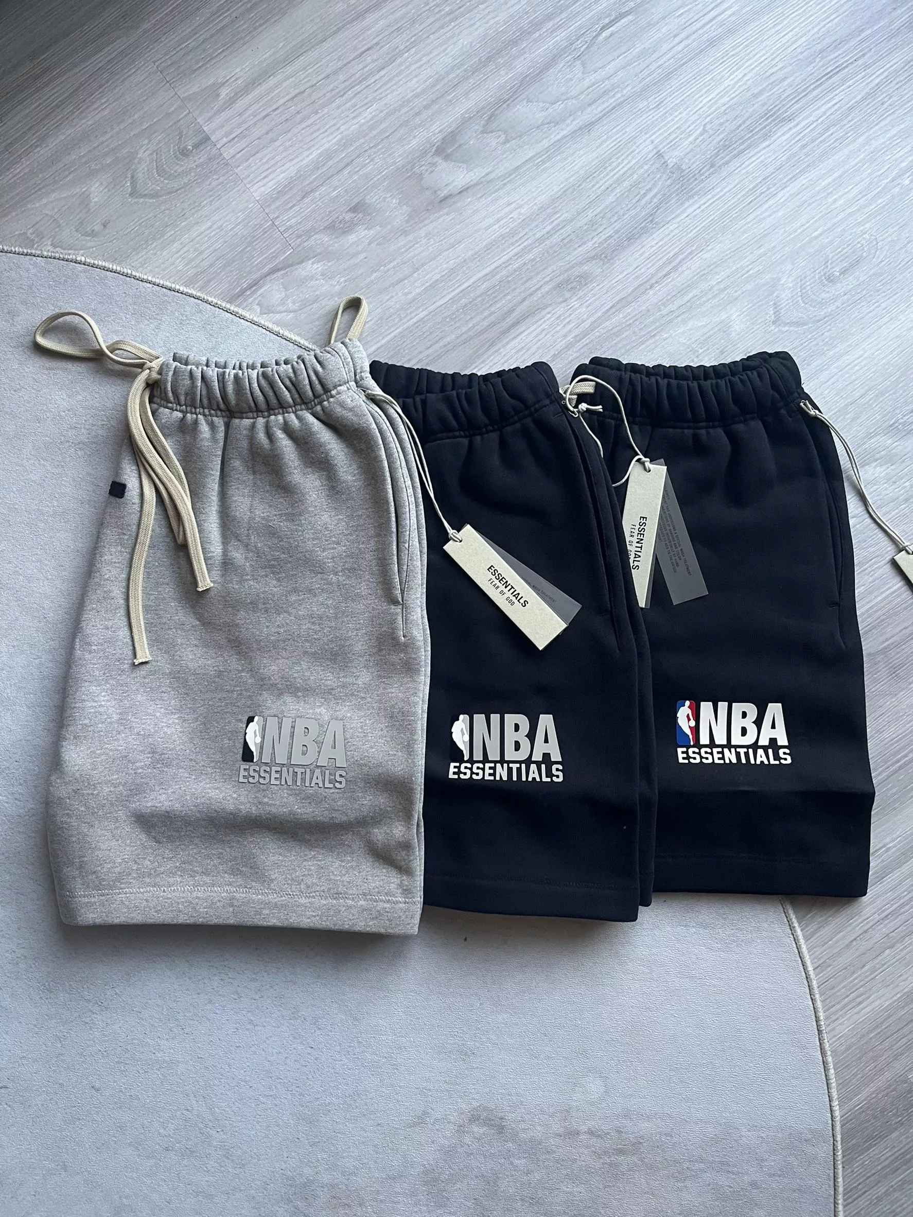 Fear Of God Essentials x NBA聯名短褲