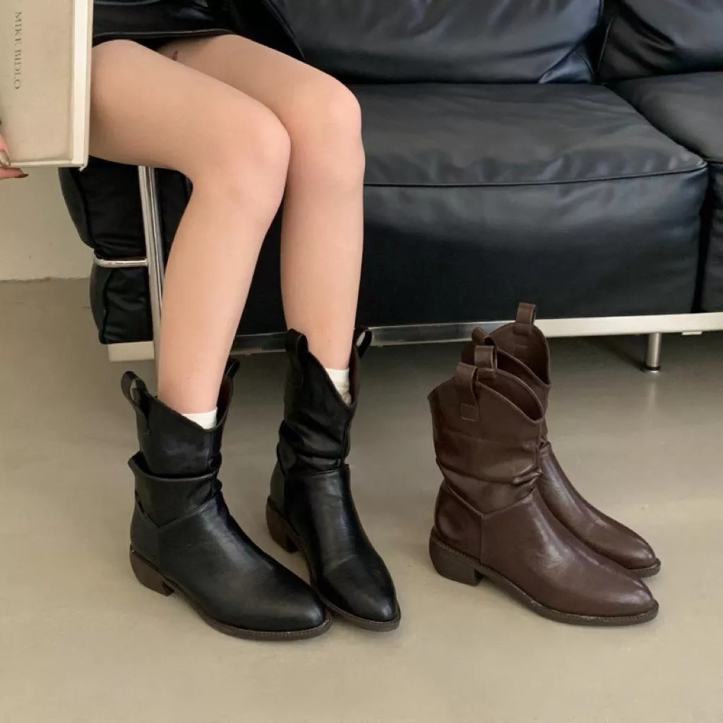 🇰🇷正韓美拉德尖頭堆堆褶皺V口時裝西部短靴 🇰🇷正韓美拉德尖頭堆堆褶皺V口時裝西部短靴
