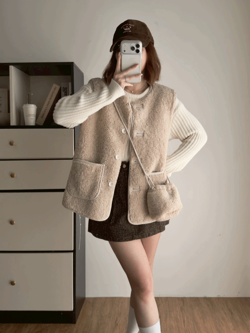 ʀ.ᴄʜ QQ毛背心外套+包包