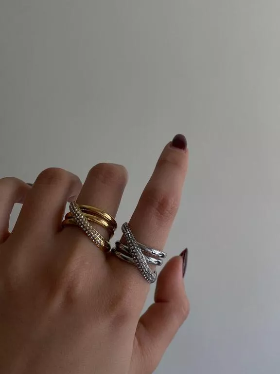 Limerence│鈦鋼交織排鑽雙層戒