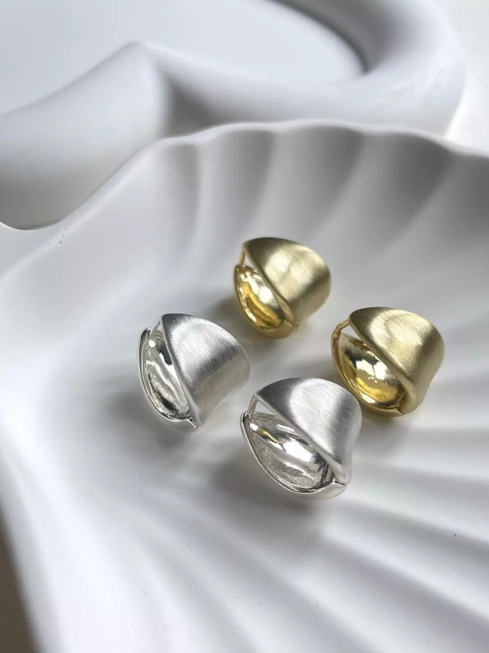 雪地裡的陽光│霧光耳扣(售完不補)