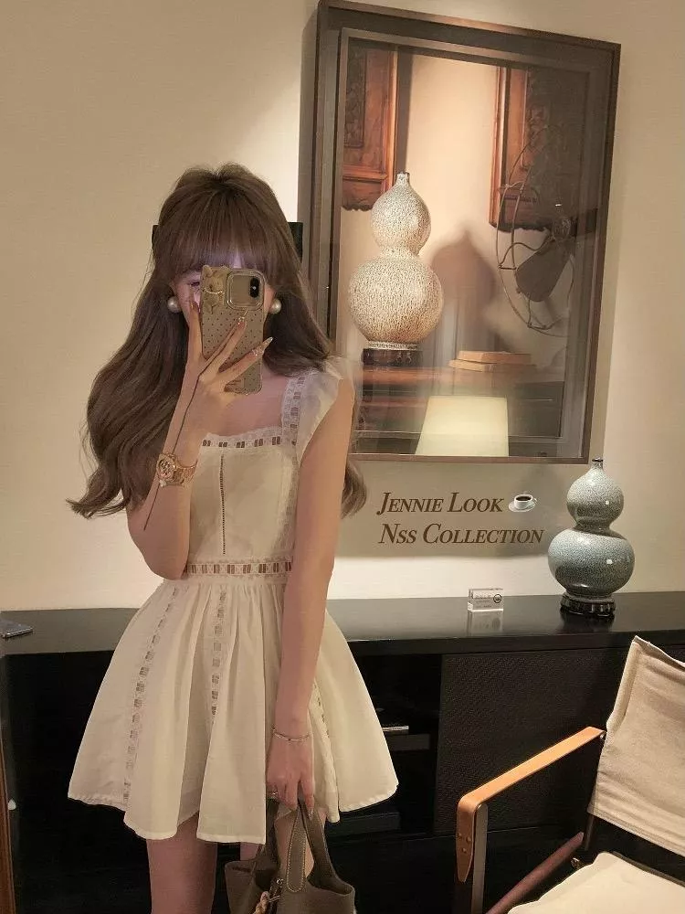 綺夢少女白色方領洋裝