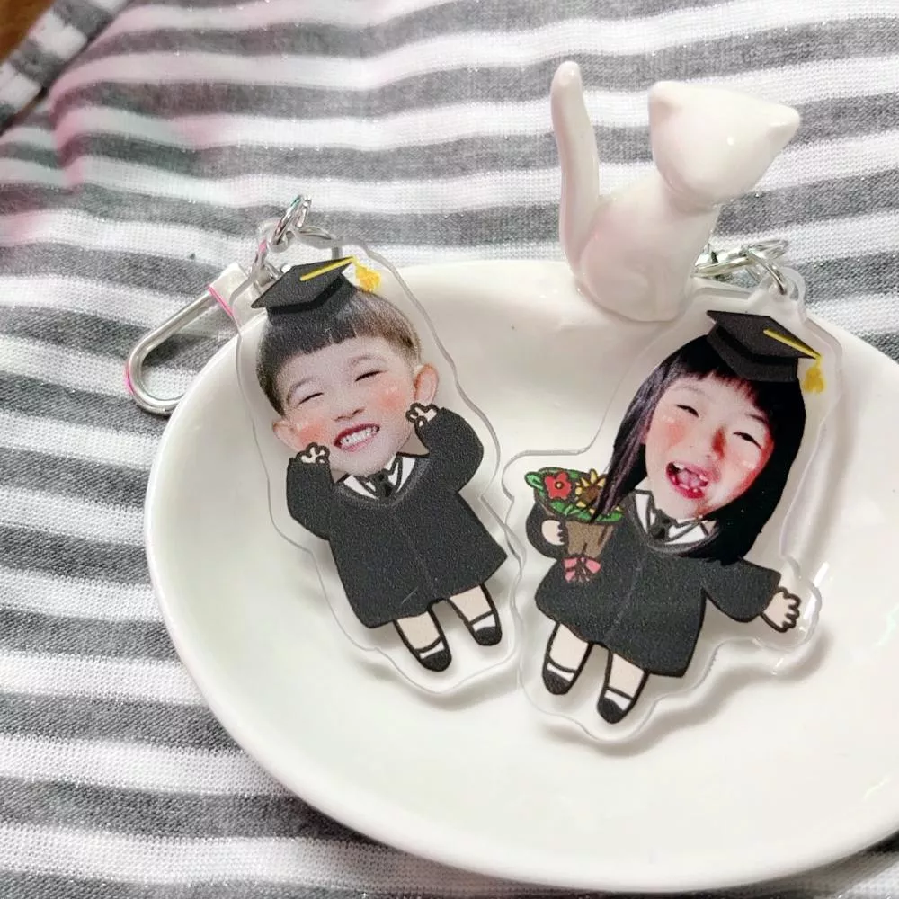 手繪壓克力吊牌 畢業禮物 學士服 客製鑰匙圈 原創插圖畢業吊飾