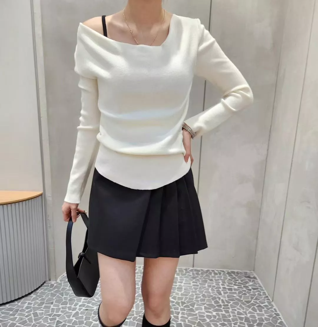 奶油斜紋垂領棉質衣