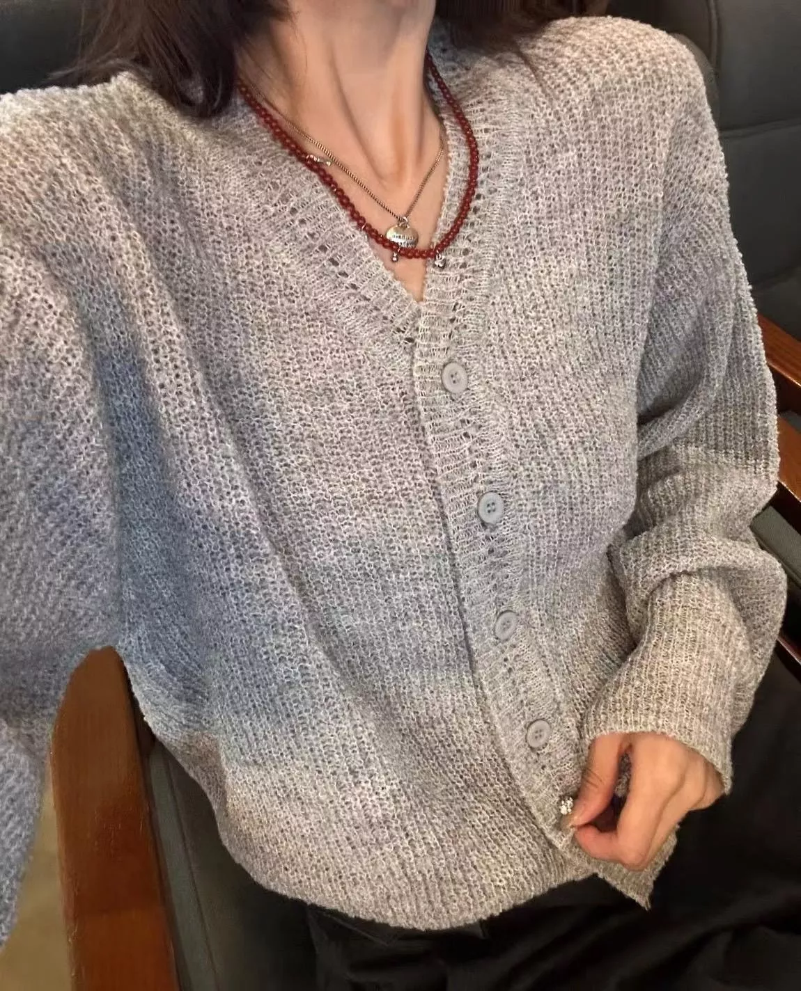 霧紗V領針織衫