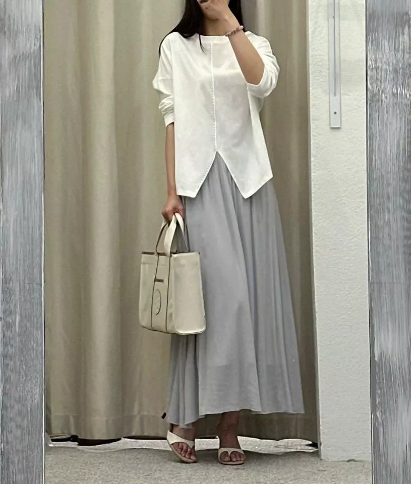 極簡斜裁長袖上衣