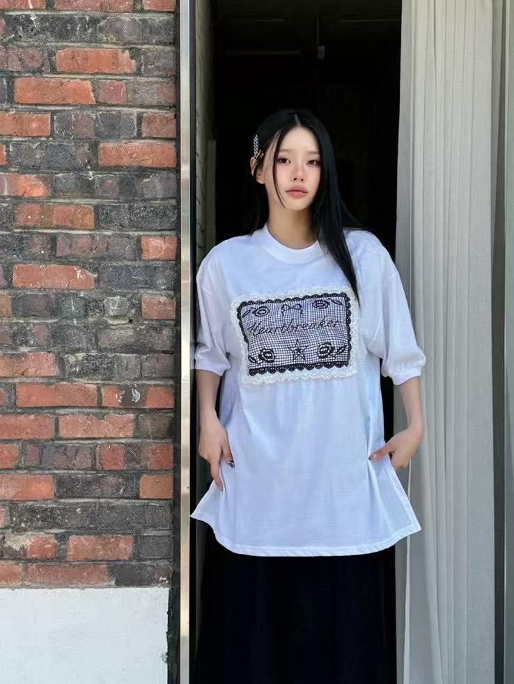 「手寫夢境」拼布蕾絲寬版Tee