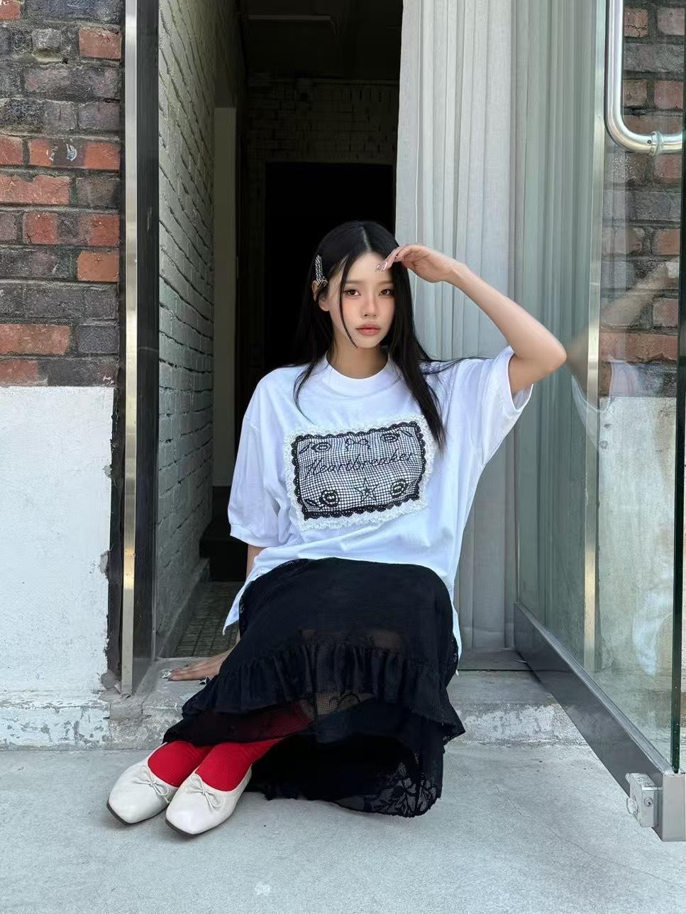 「手寫夢境」拼布蕾絲寬版Tee