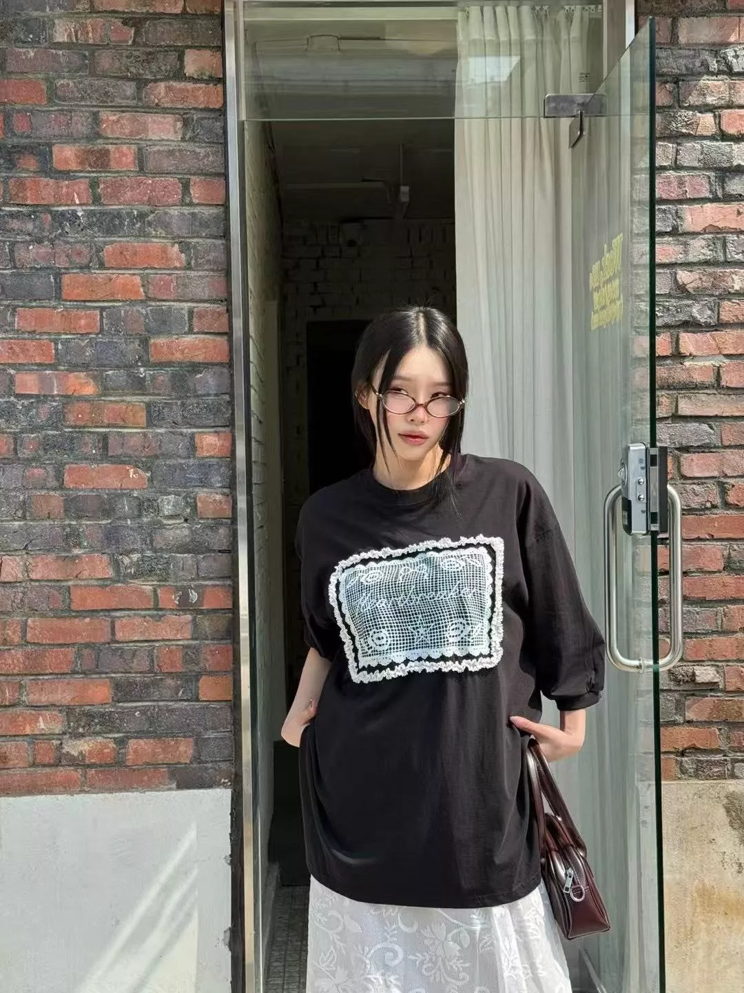 「手寫夢境」拼布蕾絲寬版Tee