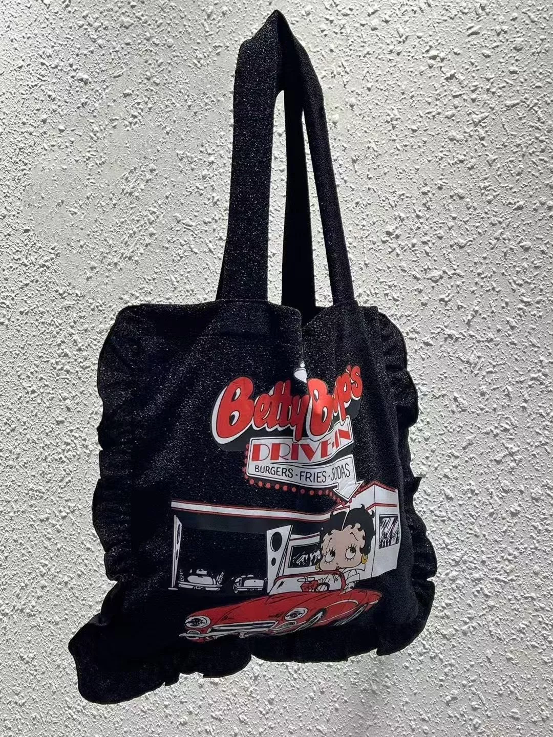 「Boop Drive-in」閃耀復古漫畫手提包