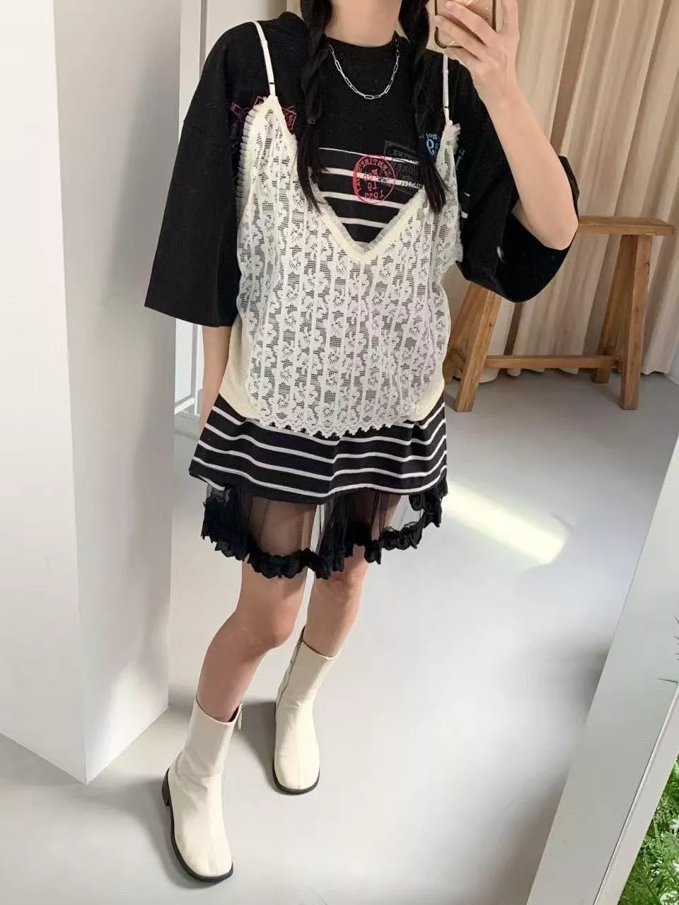 「薄霧私語」雙層蕾絲拼接背心上衣