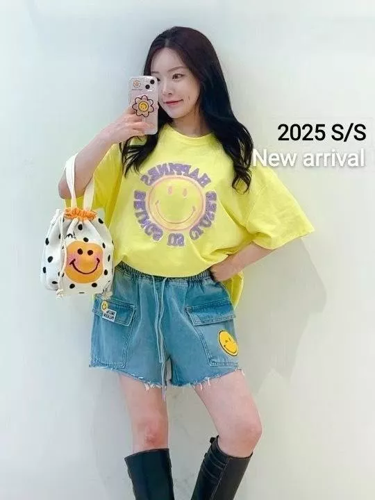 「Happiness Loop」微笑立體刺繡Tee