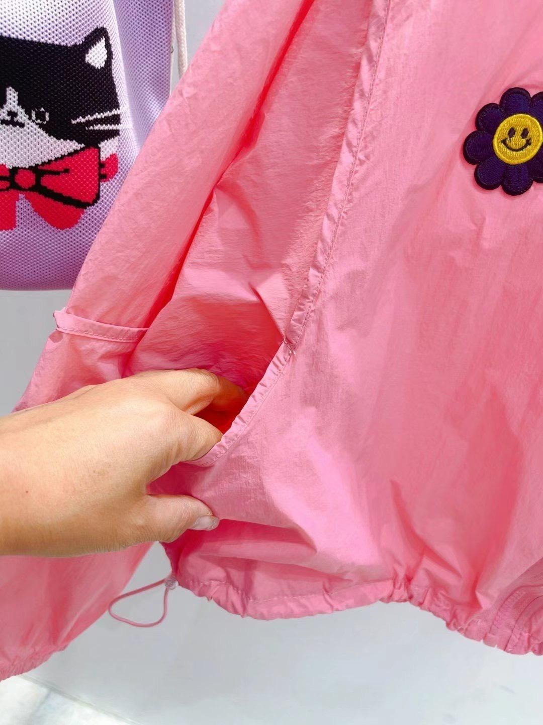 「微笑雲朵」蕾絲領輕量防風外套