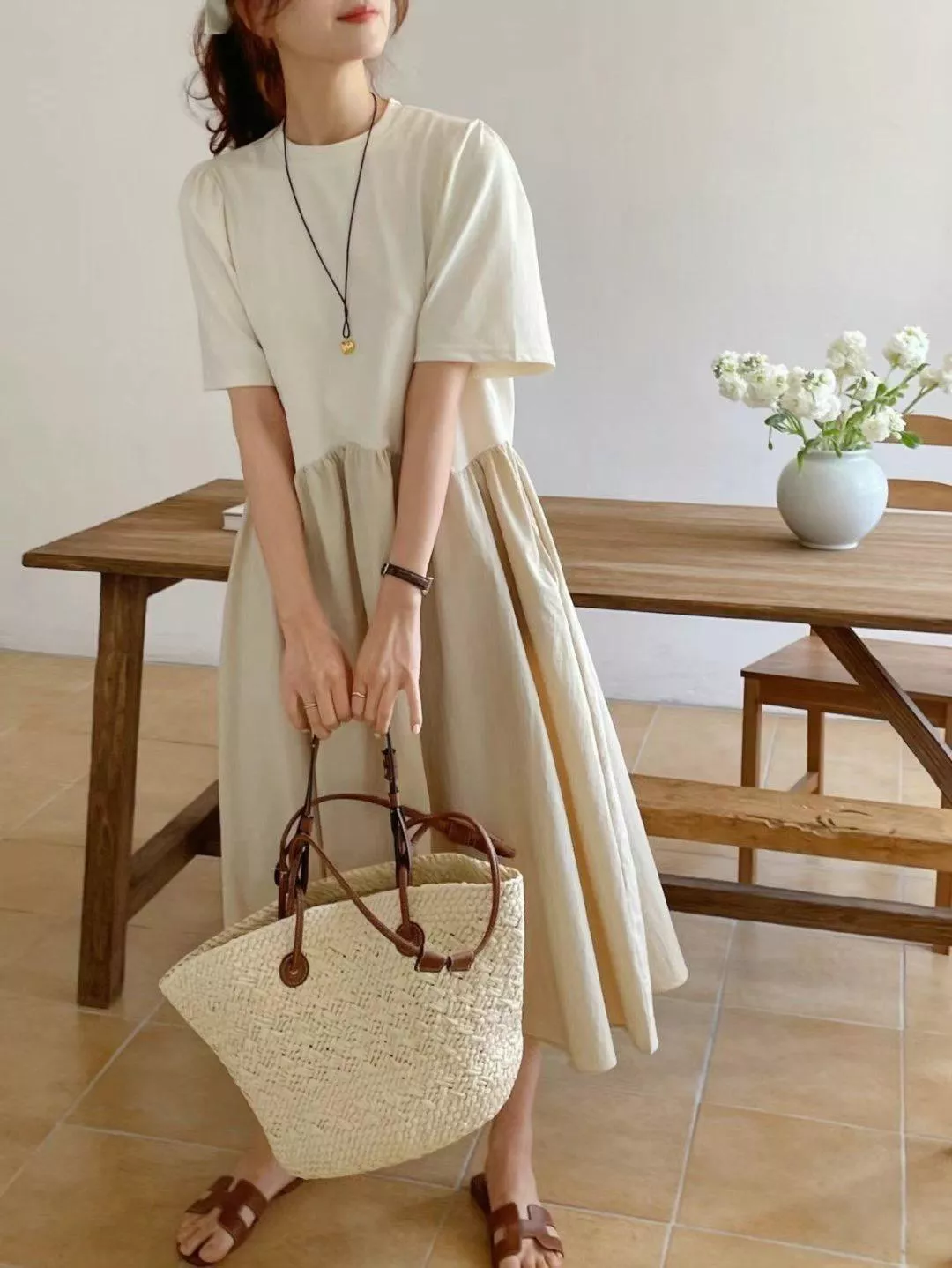 「晨光半影」拼接弧腰抽皺連身裙