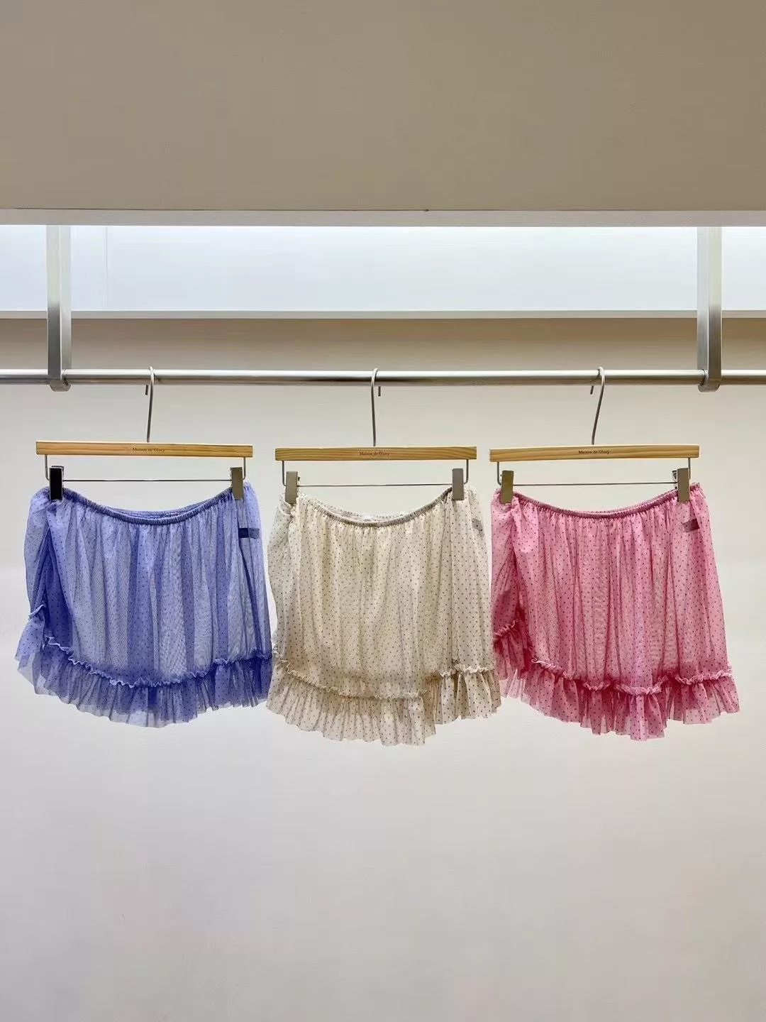 甜美波點荷葉邊紗裙