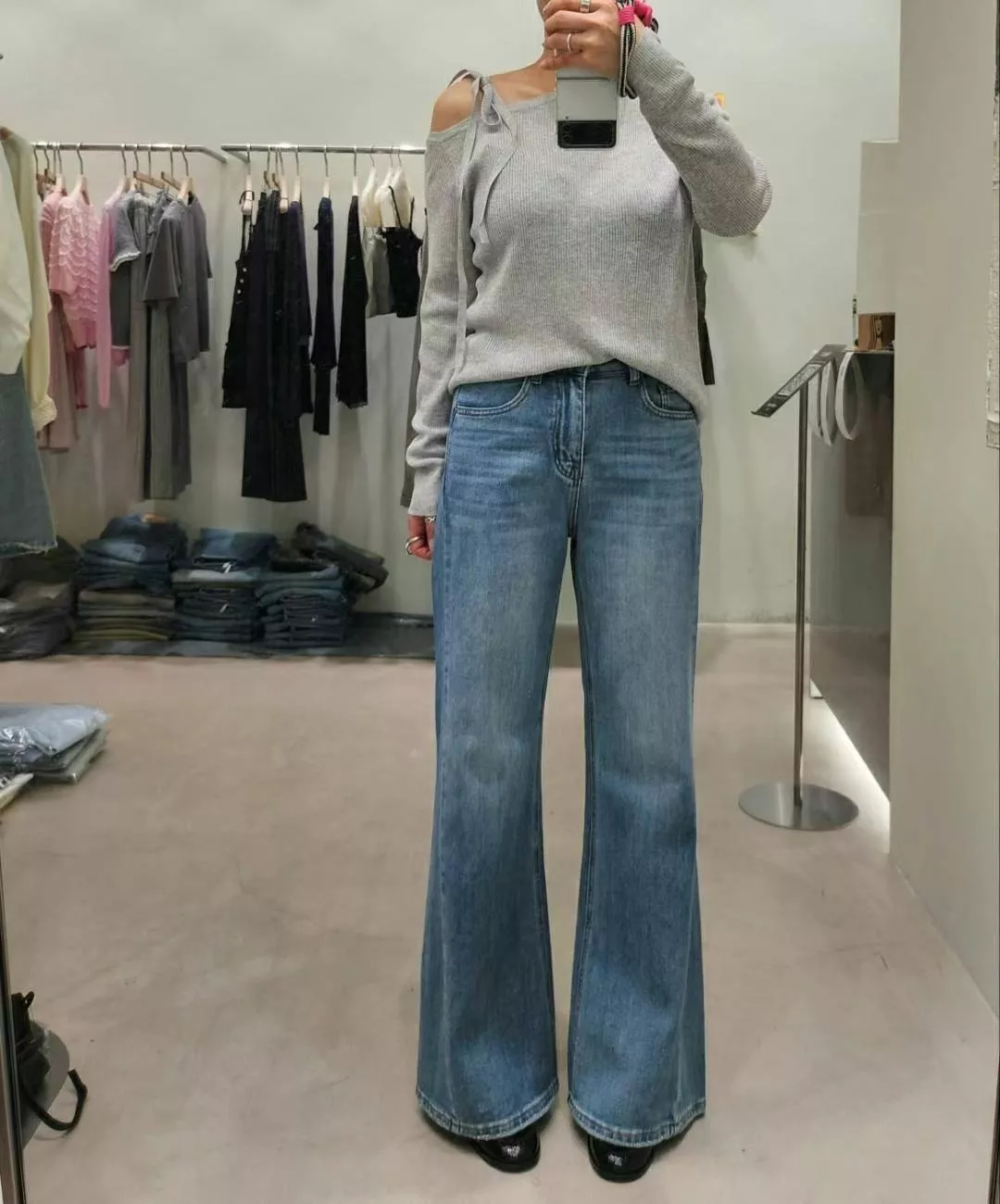 Leggy Vibe．高腰顯瘦喇叭牛仔褲