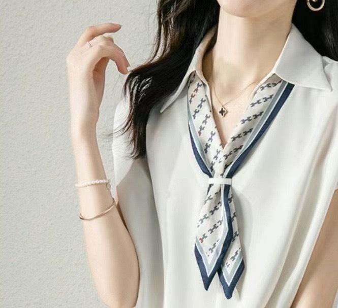 Chic Tie．韓系絲巾領上衣