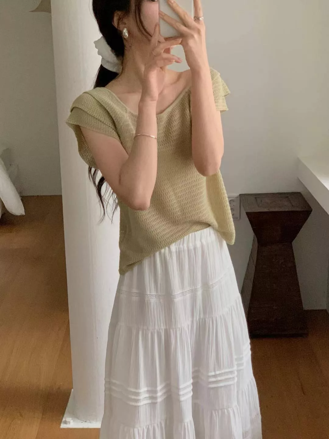 荷葉袖輕針織上衣