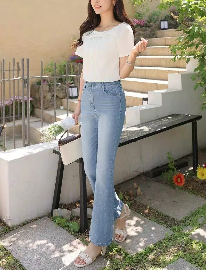 高腰修身微喇叭牛仔褲