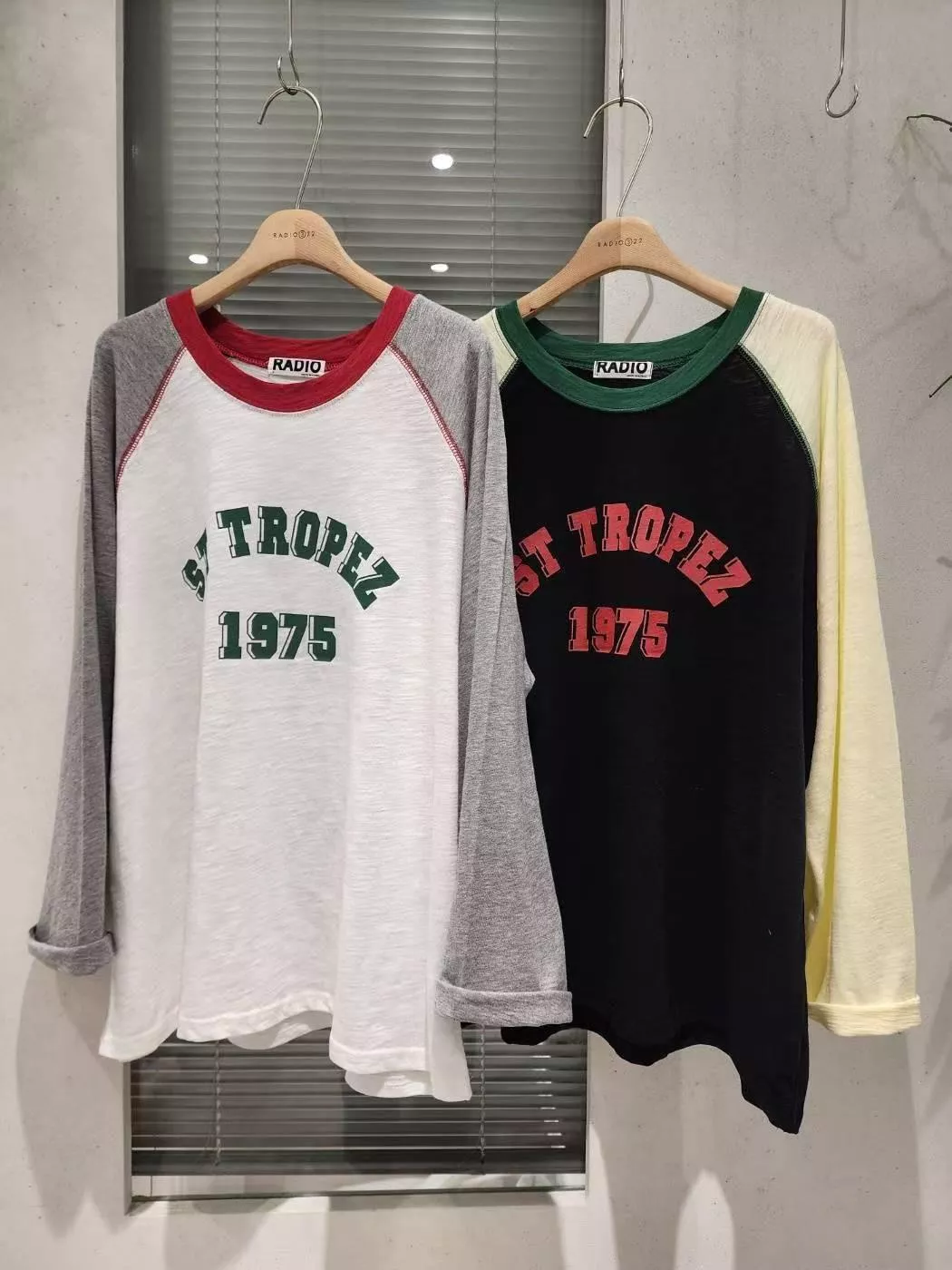 1975 聖特羅佩・復古學院拼色長袖